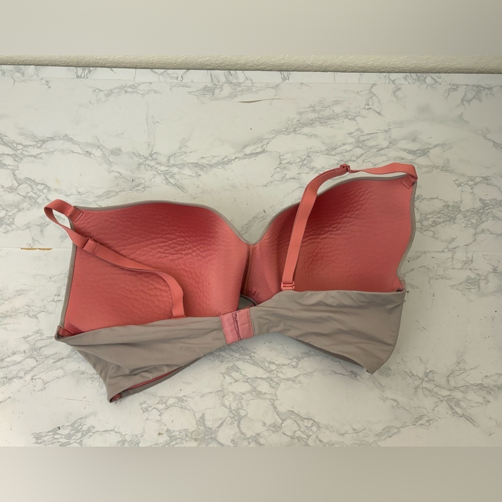 Secret Treasures Bralette Bra 40DD Ivory Wireless Wirefree Padded Gray Pink - Picture 2 of 5
